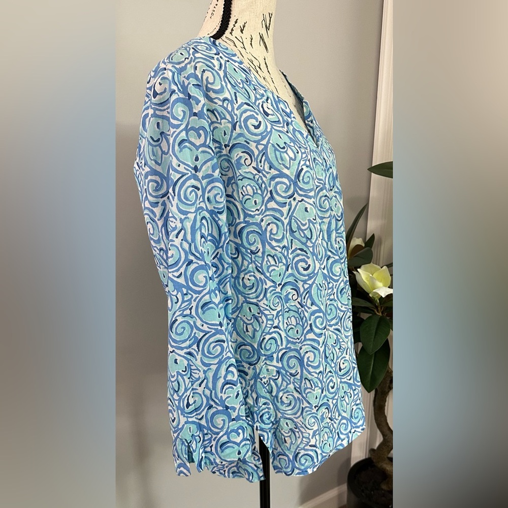 💙☀️Lilly Pulitzer Amelia Island Tunic - Chasing Tail Print💙☀️ - Picture 4 of 12